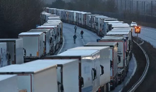 lorries stuck on M20 in Kent